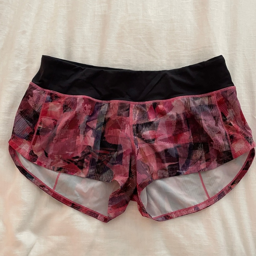 Lululemon Speed Up short